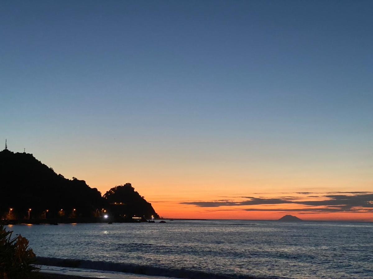 B&B Il Tramonto Capo dʼOrlando Kültér fotó